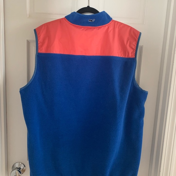 Vineyard Vines Mens Blue and Nantucket Red Vest - Picture 3 of 3